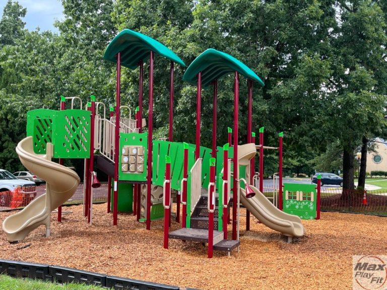 St. Thomas More Church playground - MaxPlayFit