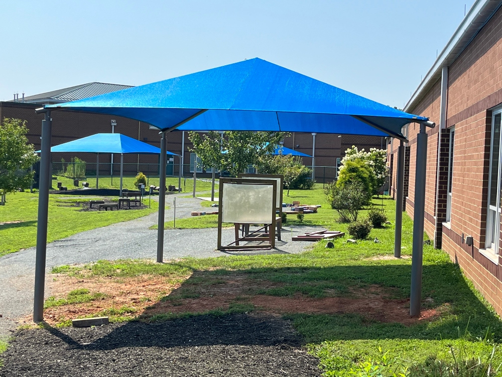Moss Nuckols Elementary, outdoor classroom